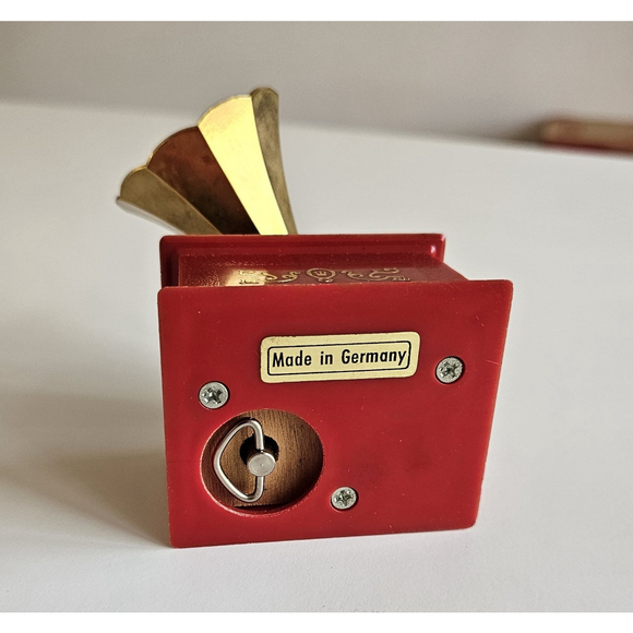 Vintage Gramophone Style Music Box Made in Germany Red & Gold Wind-Up Works - Picture 4 of 12